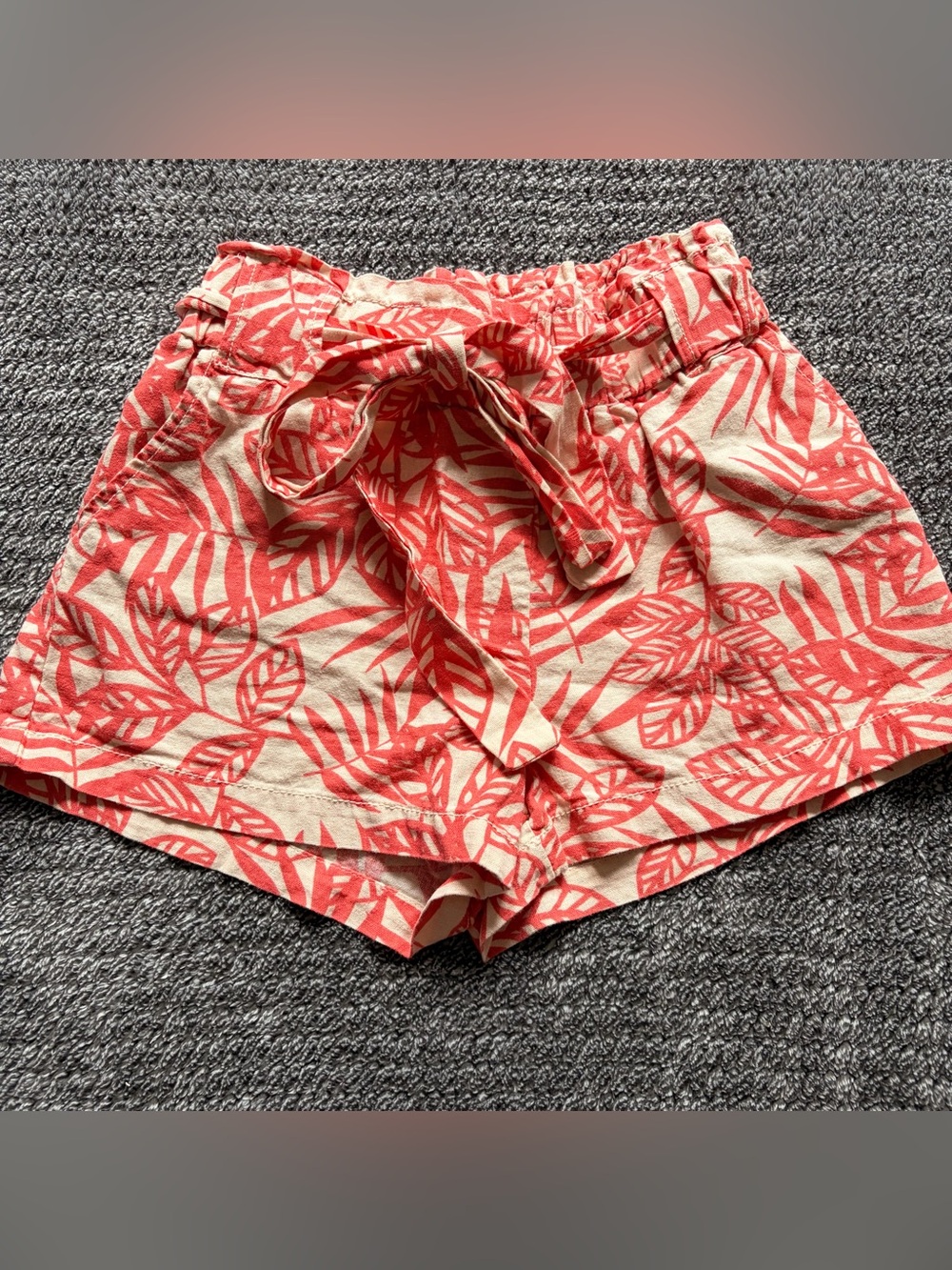 Cali 1850 Women’s Leaf Print Shorts - Tie Waist Coral Paperbag Shorts, Size S